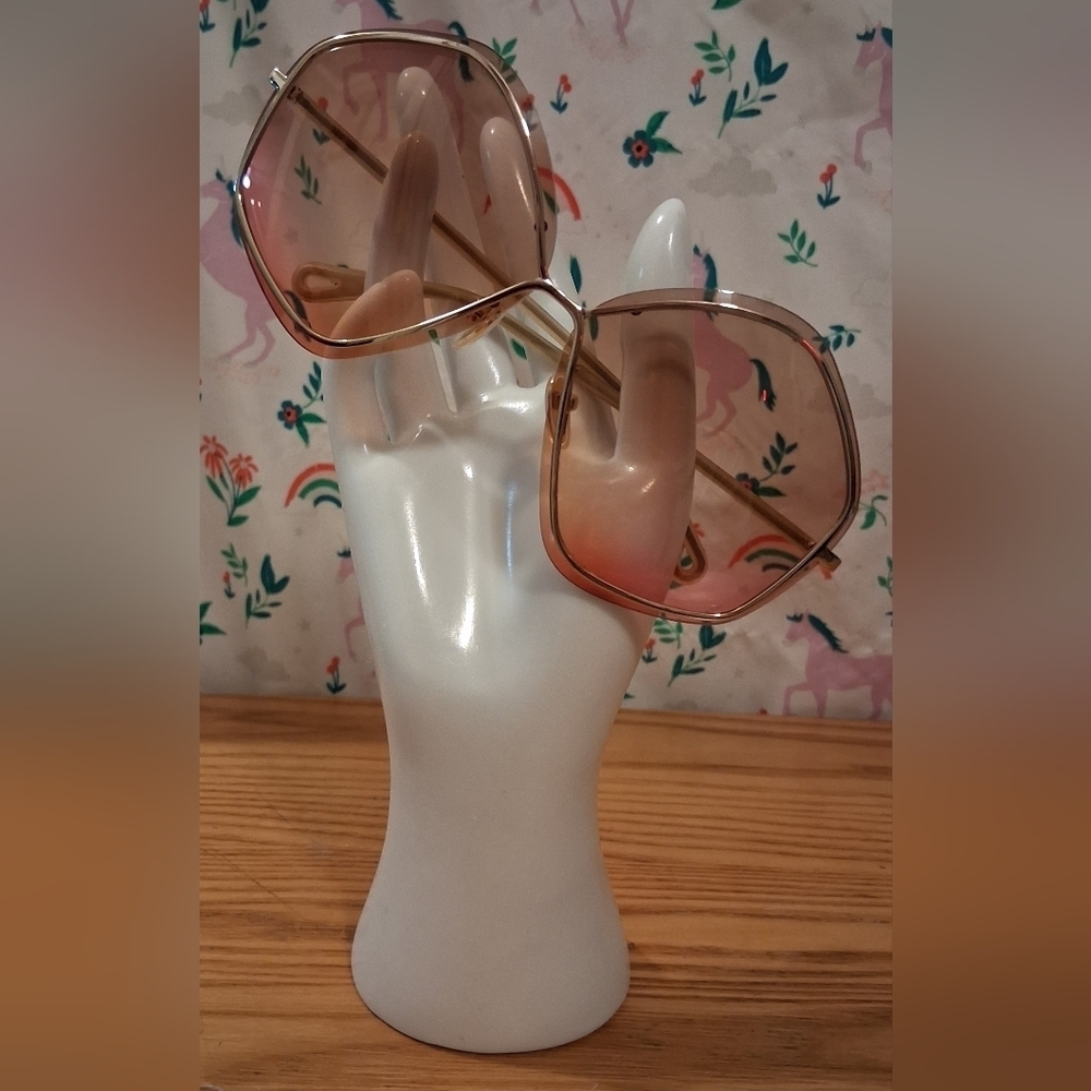 Chloe Layha Gold Tone & Pink Gradient UV Boho Casual Everyday Neutral Sunglasses